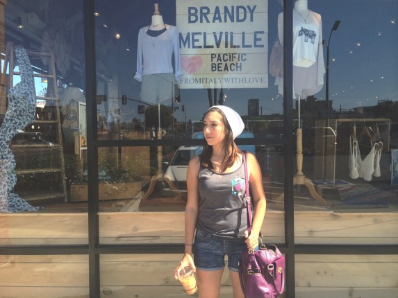 Brandy Melville Julieza Bee